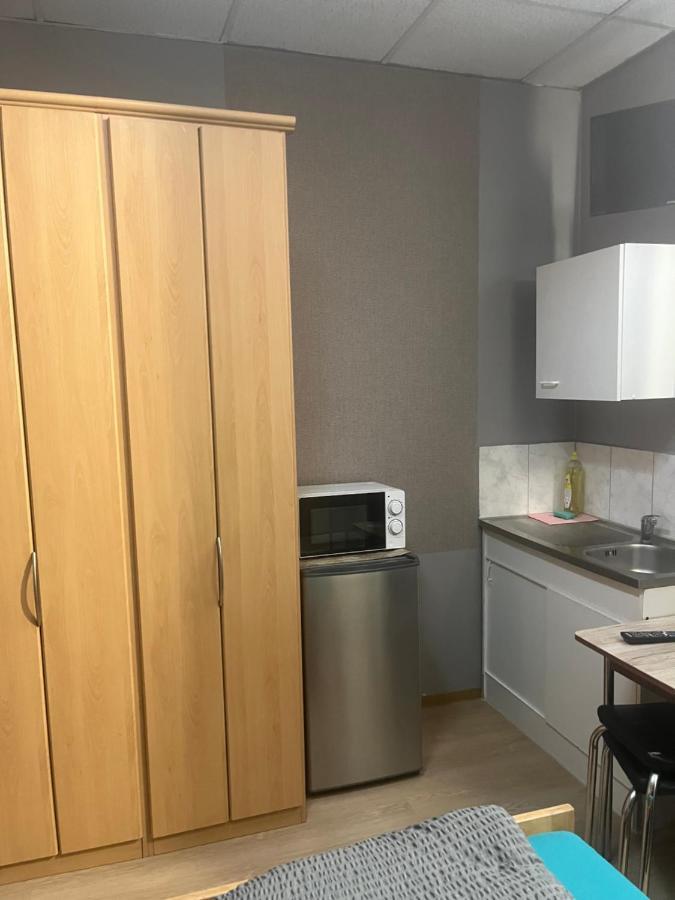 Hipokratios 3 Zimmer Mit Gemeinschaft Wc Fürth Esterno foto
